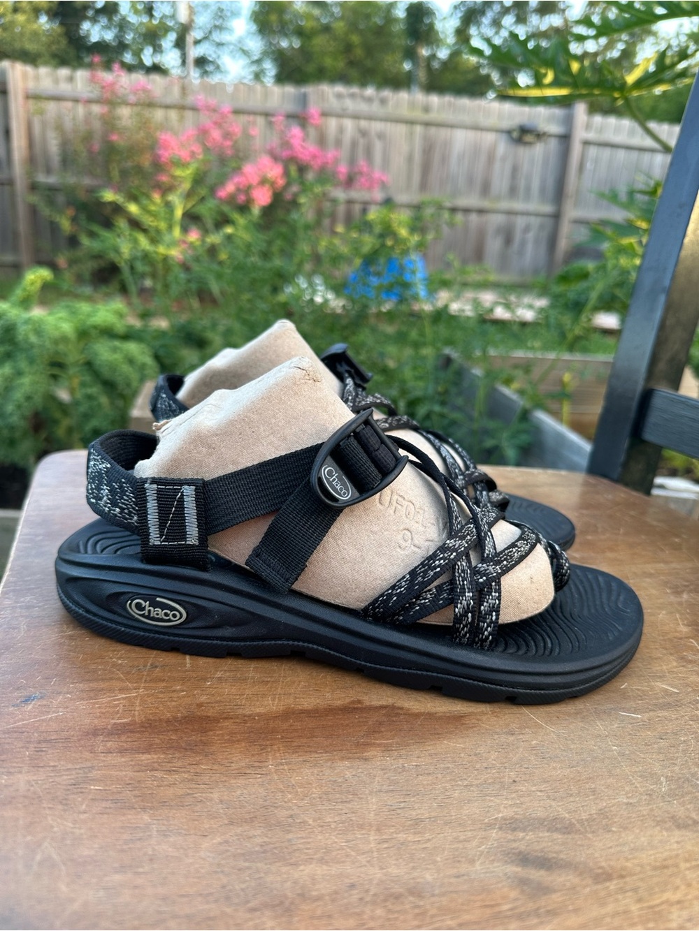 Chaco Z/Volv X2 Womens Sport Hiking Sandals Sz 8 Black Outdoor Strappy